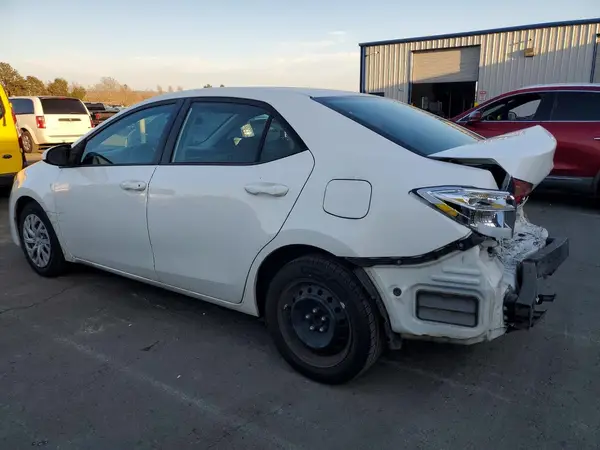 5YFBURHE5KP899965 2019 TOYOTA COROLLA - Image 2