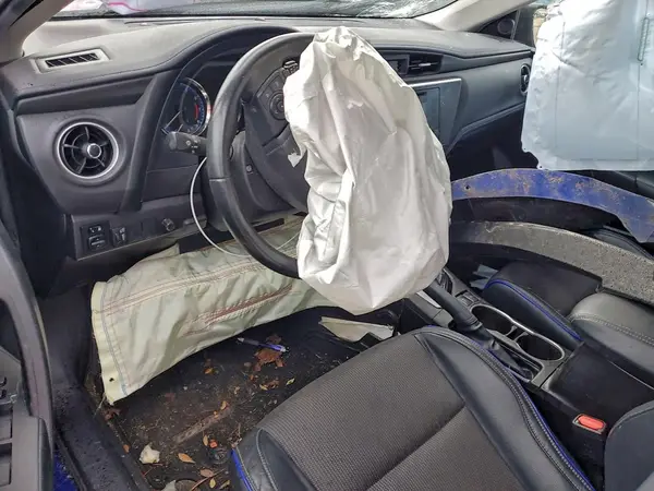 5YFBURHE5KP901018 2019 TOYOTA COROLLA - Image 8