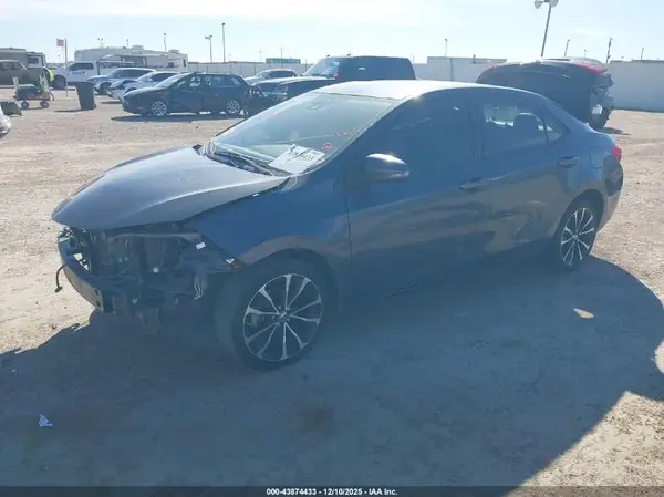5YFBURHE5KP903027 2019 TOYOTA COROLLA - Image 2