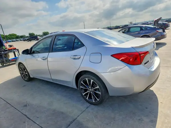 5YFBURHE5KP903285 2019 TOYOTA COROLLA - Image 2
