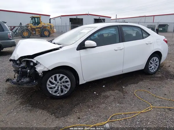 5YFBURHE5KP903867 2019 TOYOTA COROLLA - Image 2