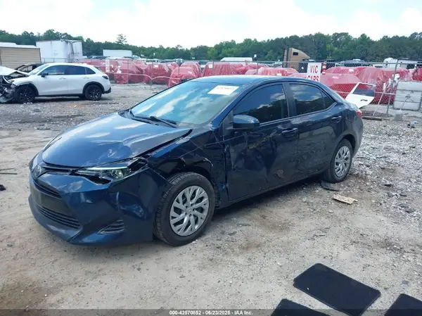 5YFBURHE5KP906509 2019 TOYOTA COROLLA - Image 2