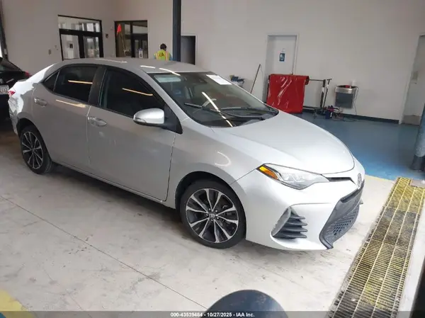 5YFBURHE5KP906882 2019 TOYOTA COROLLA - Image 1