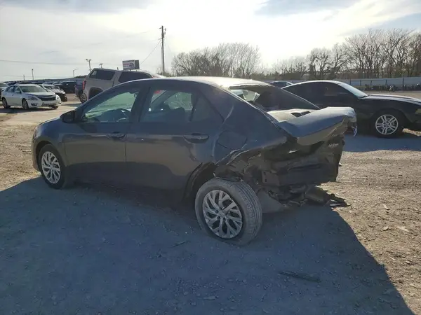 5YFBURHE5KP907207 2019 TOYOTA COROLLA - Image 2