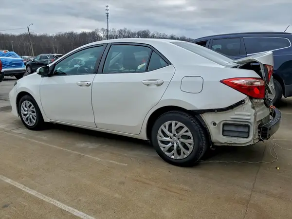 5YFBURHE5KP914688 2019 TOYOTA COROLLA - Image 2