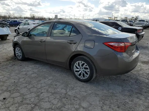 5YFBURHE5KP917705 2019 TOYOTA COROLLA - Image 2