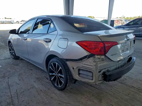 5YFBURHE5KP920653 2019 TOYOTA COROLLA - Image 2