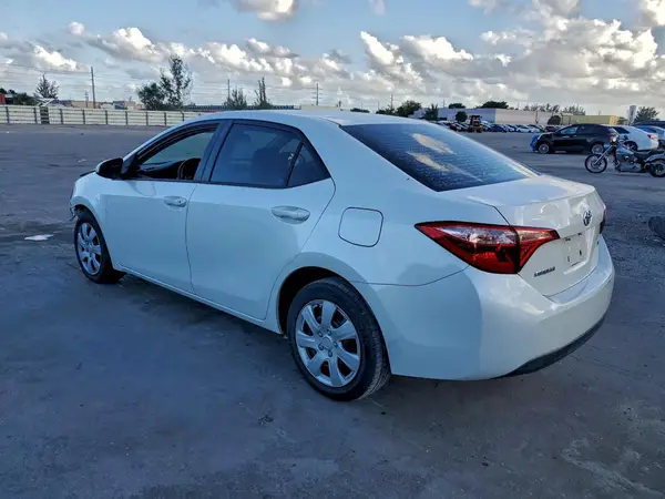 5YFBURHE5KP922578 2019 TOYOTA COROLLA - Image 2