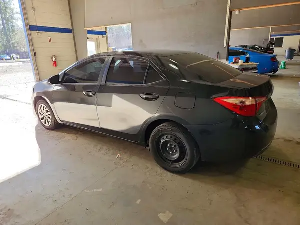 5YFBURHE5KP927232 2019 TOYOTA COROLLA - Image 2