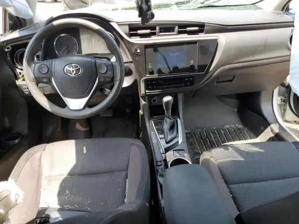 5YFBURHE5KP928638 2019 TOYOTA COROLLA - Image 8