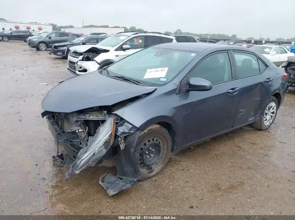 5YFBURHE5KP928980 2019 TOYOTA COROLLA - Image 2