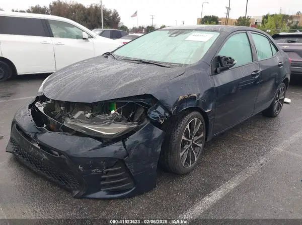 5YFBURHE5KP929076 2019 TOYOTA COROLLA - Image 2