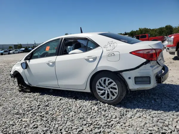 5YFBURHE5KP929191 2019 TOYOTA COROLLA - Image 2