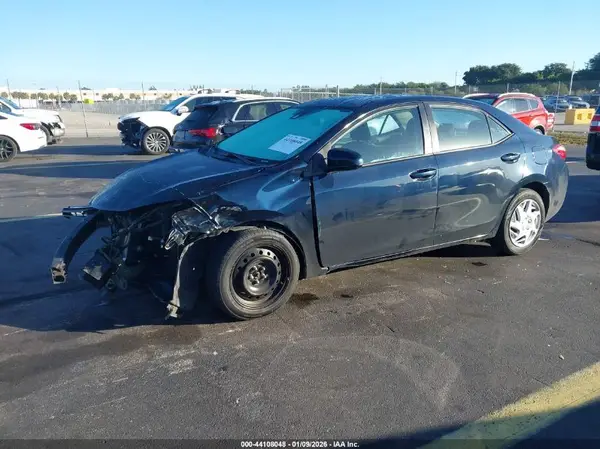 5YFBURHE5KP931085 2019 TOYOTA COROLLA - Image 2