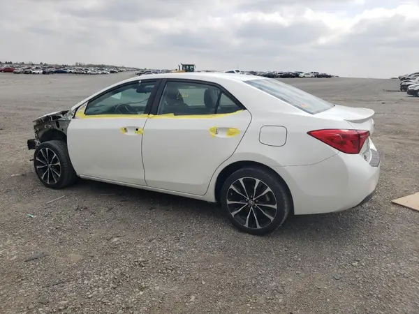 5YFBURHE5KP931247 2019 TOYOTA COROLLA - Image 2
