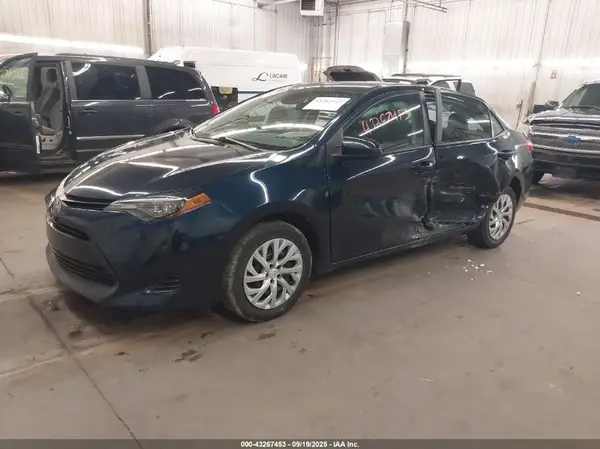 5YFBURHE5KP932429 2019 TOYOTA COROLLA - Image 2
