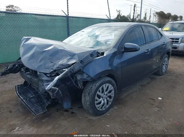 5YFBURHE5KP933225 2019 TOYOTA COROLLA - Image 2