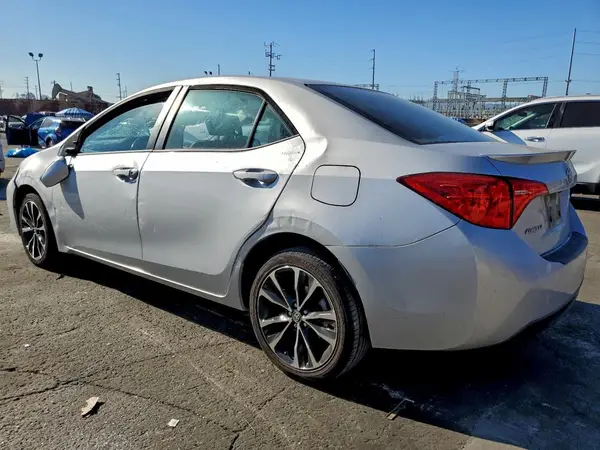 5YFBURHE5KP934505 2019 TOYOTA COROLLA - Image 2
