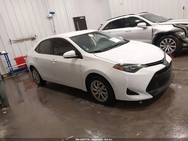 5YFBURHE5KP941051 2019 TOYOTA COROLLA - Image 1