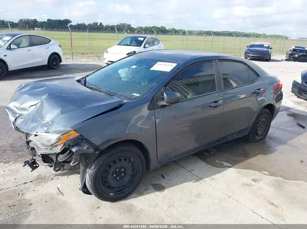 5YFBURHE5KP944399 2019 TOYOTA COROLLA - Image 2