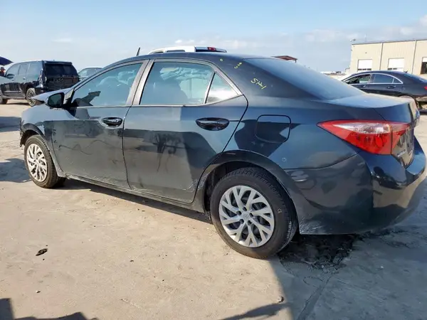 5YFBURHE5KP945410 2019 TOYOTA COROLLA - Image 2