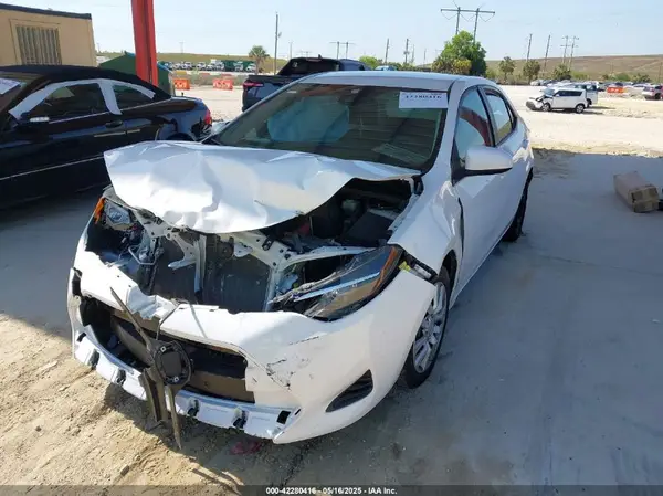 5YFBURHE5KP945830 2019 TOYOTA COROLLA - Image 2