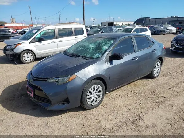 5YFBURHE5KP946072 2019 TOYOTA COROLLA - Image 2