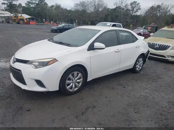 5YFBURHE6GP370323 2016 TOYOTA COROLLA - Image 2