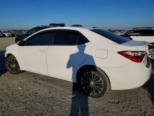 5YFBURHE6GP373030 2016 TOYOTA COROLLA - Image 2