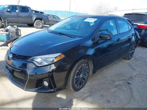 5YFBURHE6GP374386 2016 TOYOTA COROLLA - Image 2