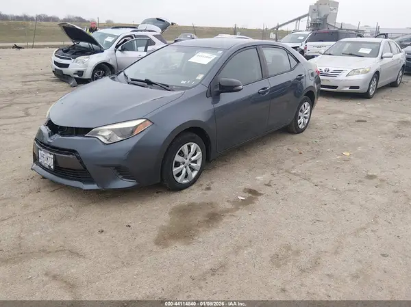5YFBURHE6GP374985 2016 TOYOTA COROLLA - Image 2