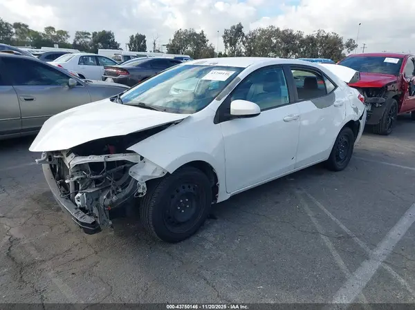 5YFBURHE6GP384769 2016 TOYOTA COROLLA - Image 2