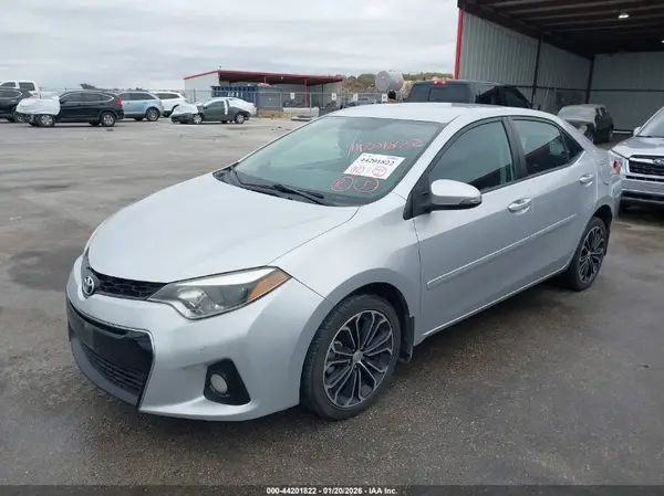 5YFBURHE6GP389325 2016 TOYOTA COROLLA - Image 2