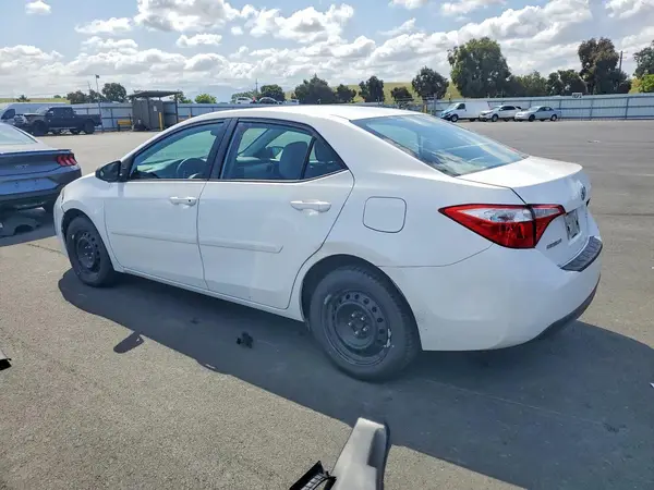 5YFBURHE6GP389812 2016 TOYOTA COROLLA - Image 2