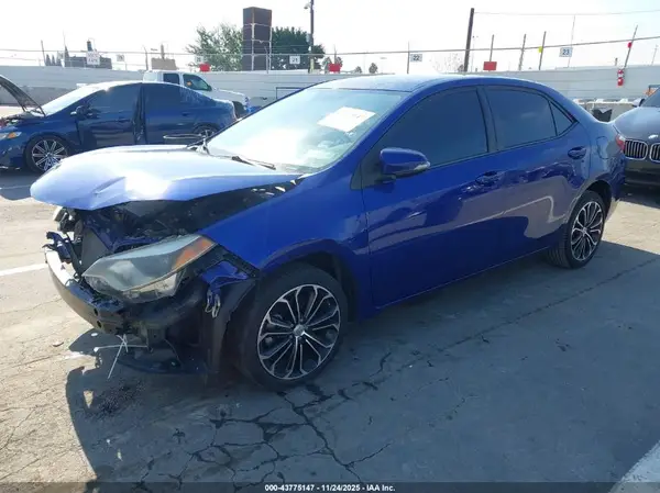 5YFBURHE6GP393701 2016 TOYOTA COROLLA - Image 2