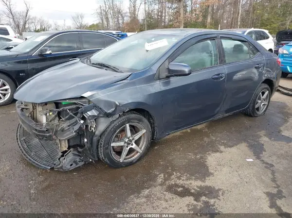 5YFBURHE6GP396159 2016 TOYOTA COROLLA - Image 2