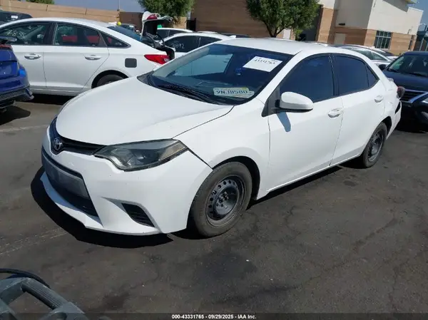 5YFBURHE6GP396307 2016 TOYOTA COROLLA - Image 2