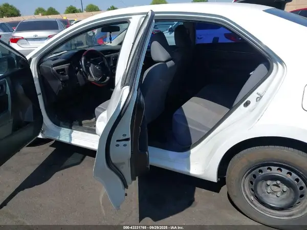 5YFBURHE6GP396307 2016 TOYOTA COROLLA - Image 8