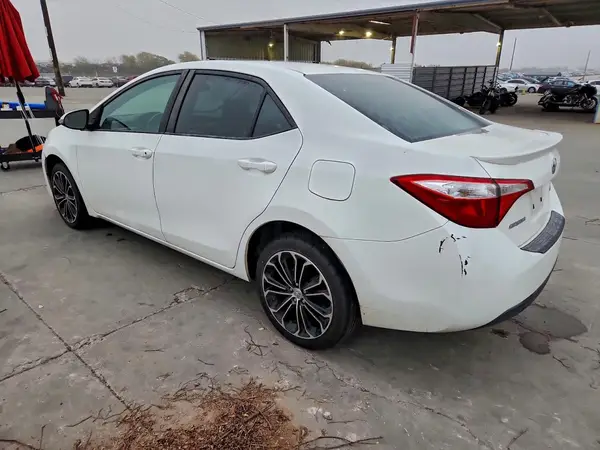 5YFBURHE6GP397215 2016 TOYOTA COROLLA - Image 2