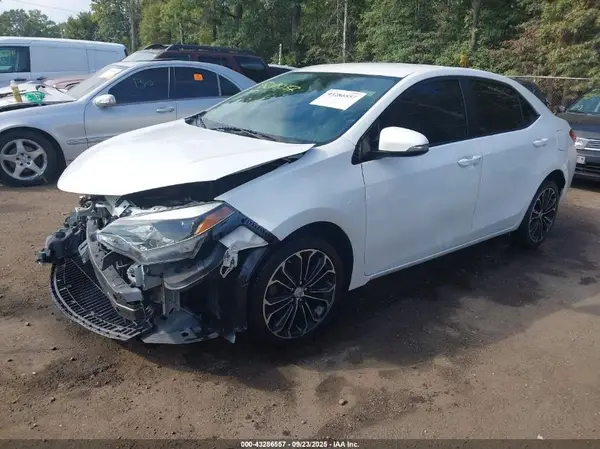 5YFBURHE6GP400601 2016 TOYOTA COROLLA - Image 2
