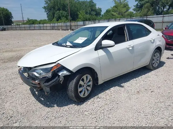 5YFBURHE6GP403739 2016 TOYOTA COROLLA - Image 2