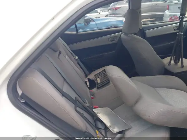 5YFBURHE6GP411727 2016 TOYOTA COROLLA - Image 8