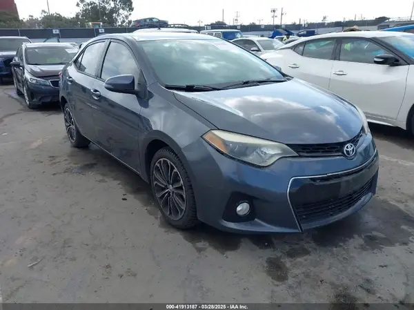 5YFBURHE6GP412005 2016 TOYOTA COROLLA - Image 1