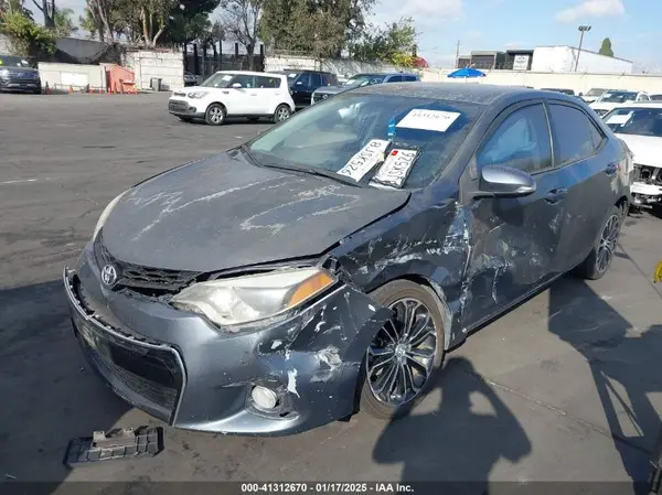 5YFBURHE6GP422937 2016 TOYOTA COROLLA - Image 2