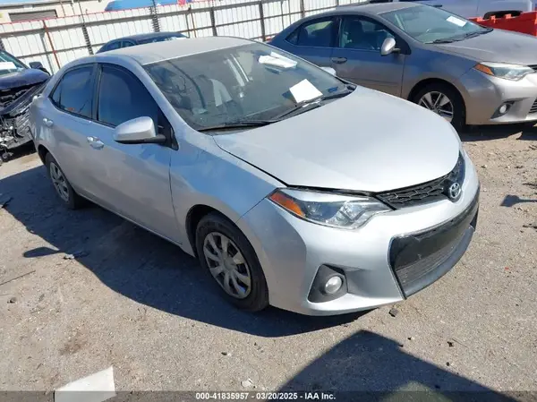 5YFBURHE6GP433825 2016 TOYOTA COROLLA - Image 1