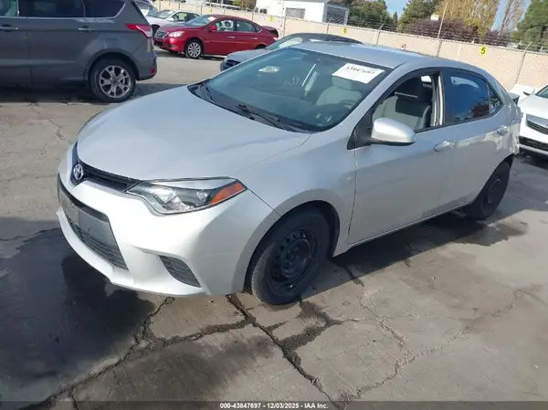 5YFBURHE6GP448602 2016 TOYOTA COROLLA - Image 2
