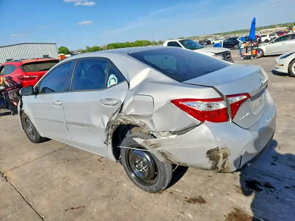 5YFBURHE6GP448941 2016 TOYOTA COROLLA - Image 2