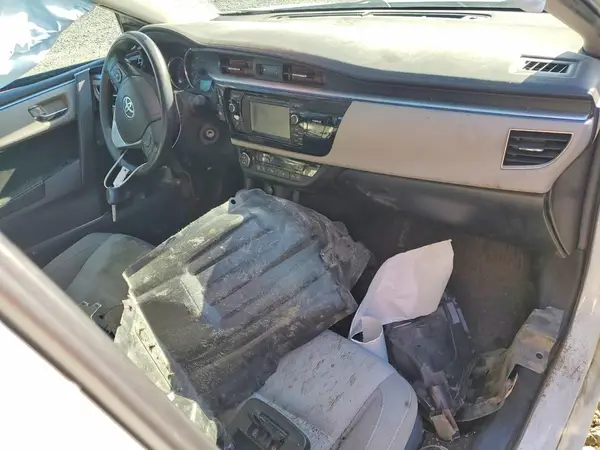 5YFBURHE6GP450026 2016 TOYOTA COROLLA - Image 8