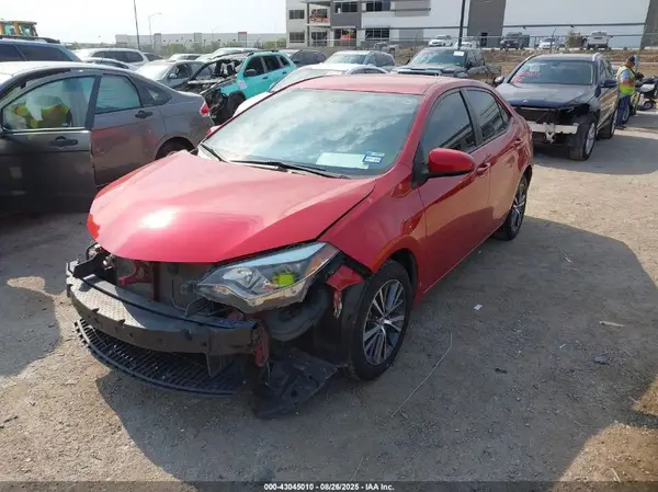 5YFBURHE6GP450611 2016 TOYOTA COROLLA - Image 2