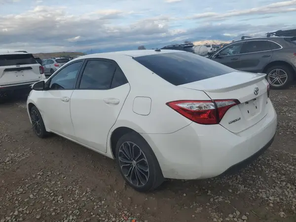 5YFBURHE6GP457462 2016 TOYOTA COROLLA - Image 2